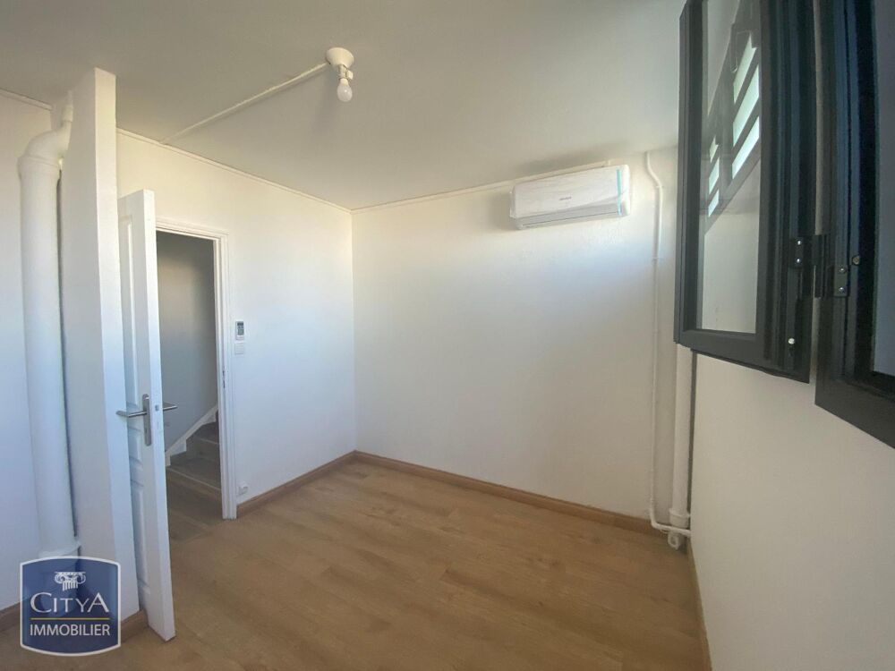 À LOUER : Découvrez ce charmant appartement T4 en duplex....