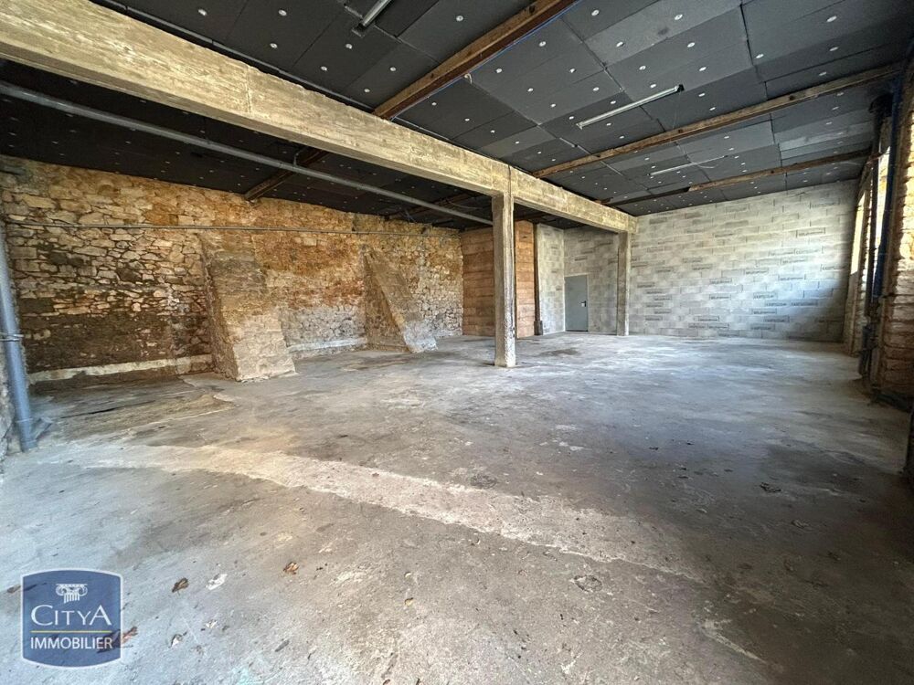 À LOUER : Espace de stockage situé à Sarlat-la-Canéda, d....