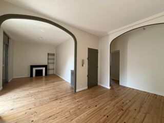  Appartement à louer 3 pièces 60 m²