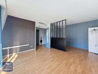  Appartement à louer 1 pièce 37 m²