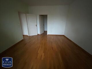  Appartement à louer 3 pièces 87 m²