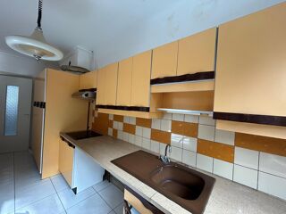 Appartement à louer 2 pièces 81 m²