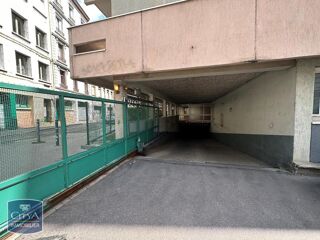  Parking / Garage � louer 