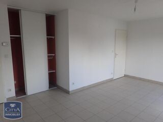  Appartement à louer 3 pièces 64 m²