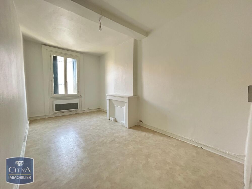 À LOUER : Appartement ancien T1 situé en plein coeur de S....