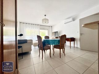  Appartement à louer 3 pièces 74 m²