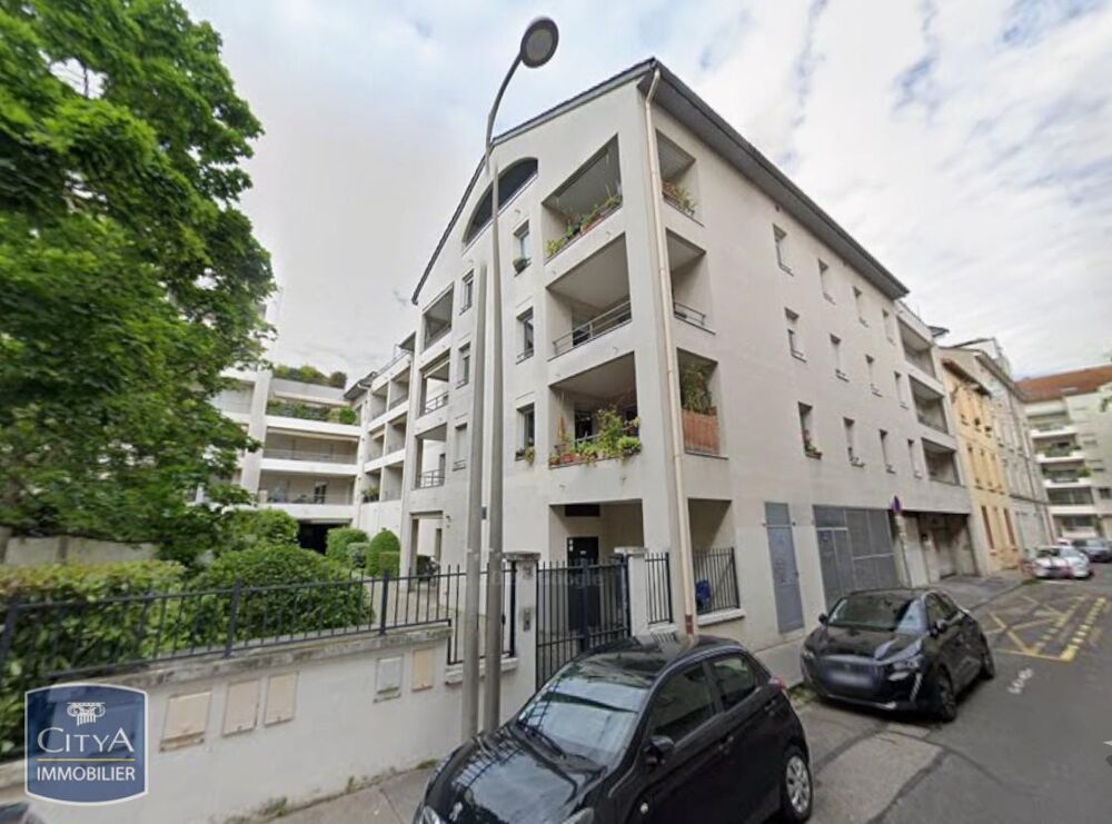 location Appartement - 3 pièce(s) - 69 m² Lyon 8