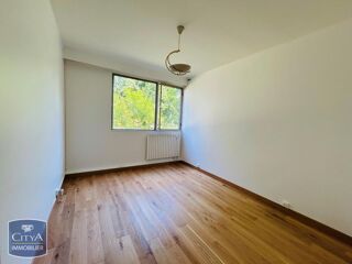  Appartement à louer 3 pièces 68 m²