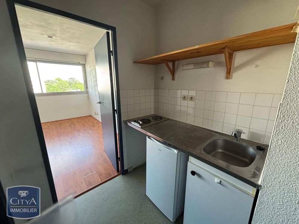 À LOUER : STUDIO NON MEUBLE + PARKING - TALENCE / THOUAR....