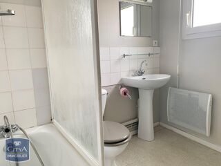  Appartement à louer 2 pièces 28 m²