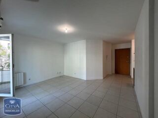  Appartement à louer 2 pièces 39 m²