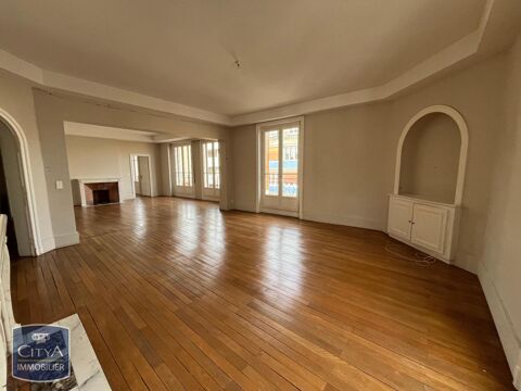  Appartement  louer 6 pices 210 m Clermont-ferrand