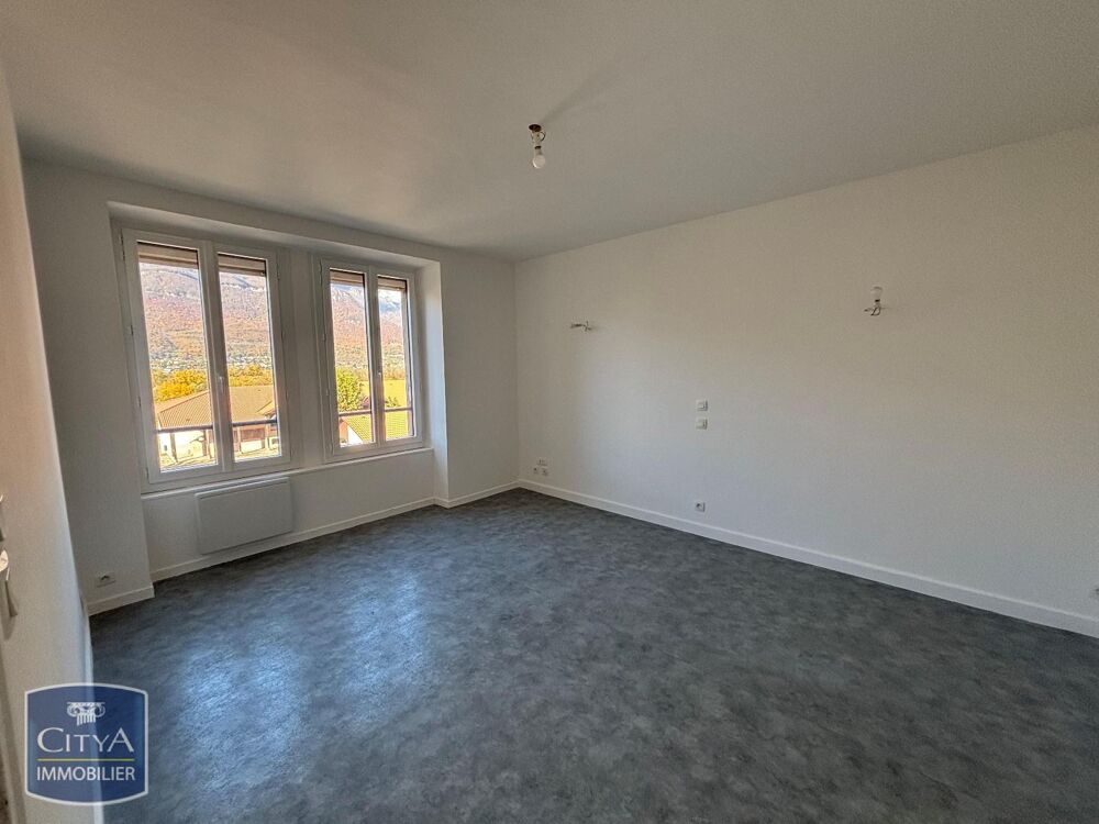 À LOUER : Appartement T1 situé à Goncelin, dans le dépar....