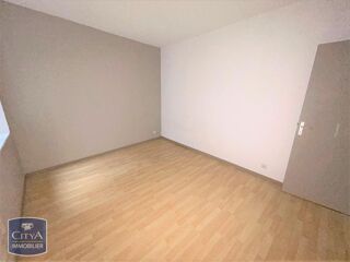  Appartement à louer 4 pièces 95 m²