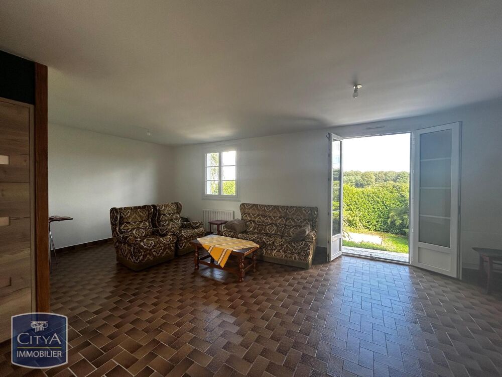 location Maison - 5 pièce(s) - 97 m² Villevêque (49140)