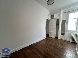  Appartement à louer 2 pièces 32 m²