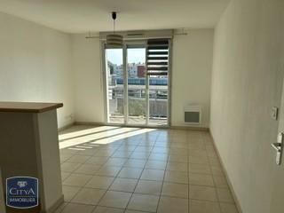  Appartement à louer 2 pièces 37 m²