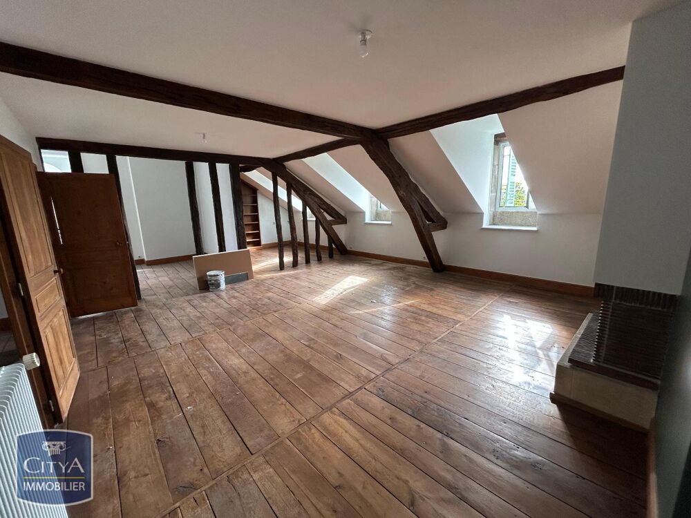À LOUER : Charmant appartement au coeur proche de la plac....