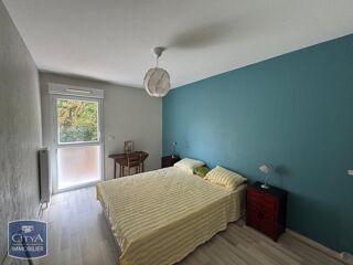  Appartement à louer 3 pièces 65 m²