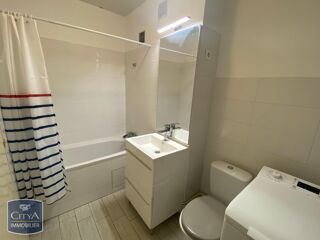  Appartement à louer 1 pièce 32 m²