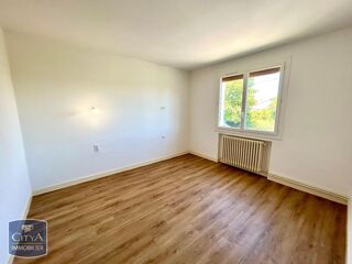  Maison à louer 6 pièces 119 m²