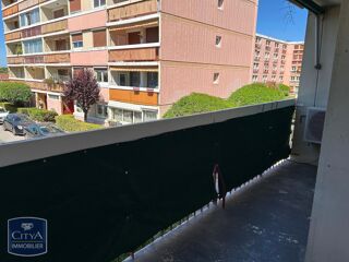  Appartement à louer 4 pièces 73 m²