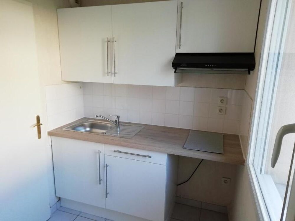 A LOUER - A DIVION - Appartement - Type 3 - 2 chambres. ....