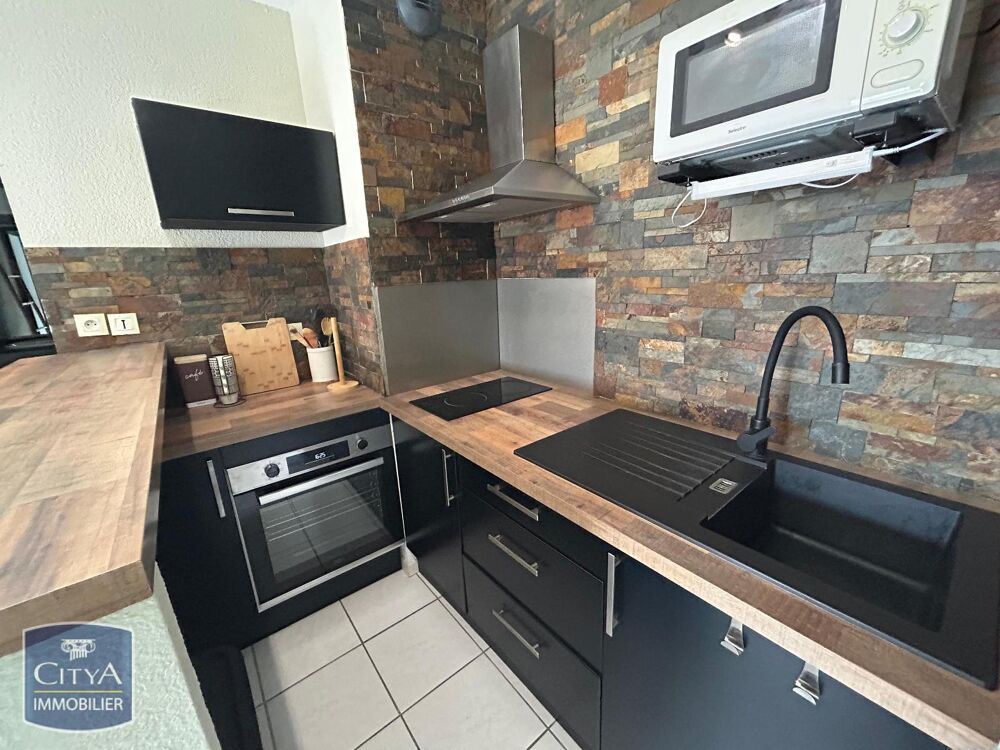 À louer, charmant appartement T2 meublé situé à Billère,....