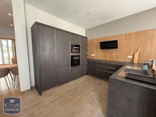 Appartement à louer 4 pièces 94 m²