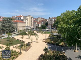  Appartement à louer 4 pièces 132 m²