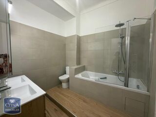  Appartement à louer 4 pièces 90 m²