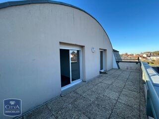  Appartement à louer 4 pièces 80 m²