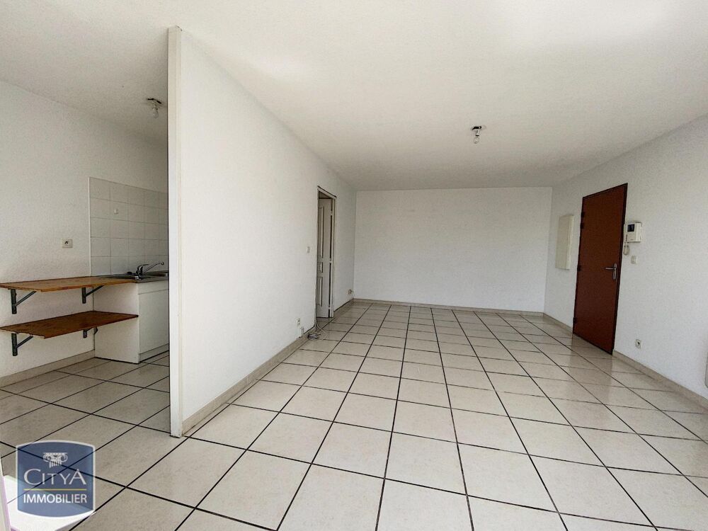 location Appartement - 2 pièce(s) - 49 m² Nîmes (30000)