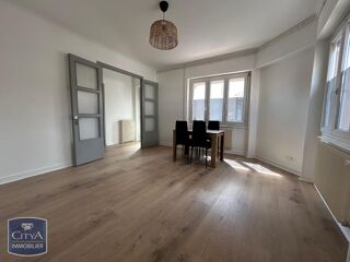  Appartement à louer 2 pièces 67 m²