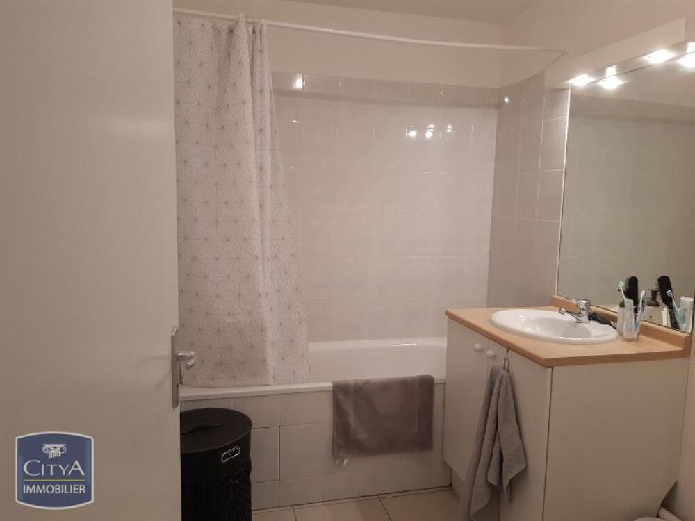 location Appartement - 1 pièce(s) - 29 m² Angoulême (16000)