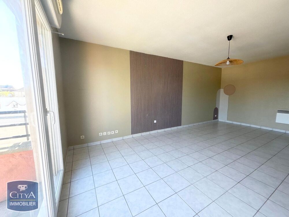 À LOUER : Charmant appartement T2 situé à Louvroil, dans....