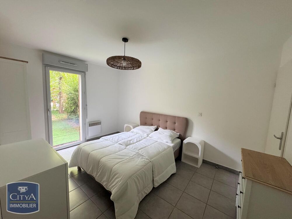 location Appartement - 2 pièce(s) - 40 m² Saint-Genis-Pouilly (01630)