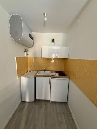  Appartement à louer 1 pièce 16 m²