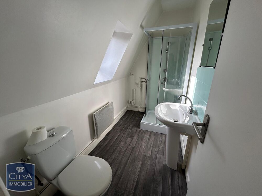 APPARTEMENT 2 PIECES DE 23M² - CENTRE NEUVILLE DE POITOU....