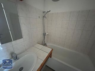  Appartement � louer 4 pi�ces 77 m�