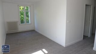  Appartement à louer 3 pièces 48 m²