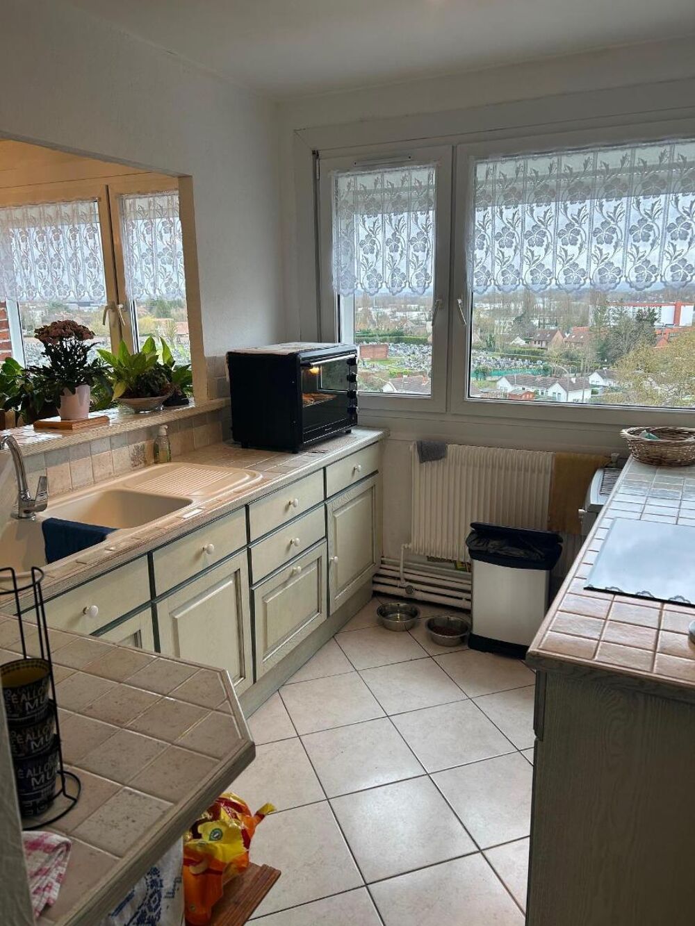Appartement de type 3, surface 75m² situé proche Hopital....