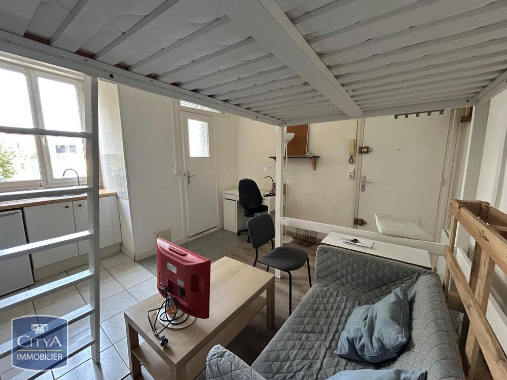 À LOUER : Découvrez ce charmant appartement T1 situé au ....