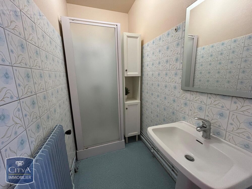 À LOUER - APPARTEMENT 2 PIECES MEUBLE - RUE FAUBOURG ST ....