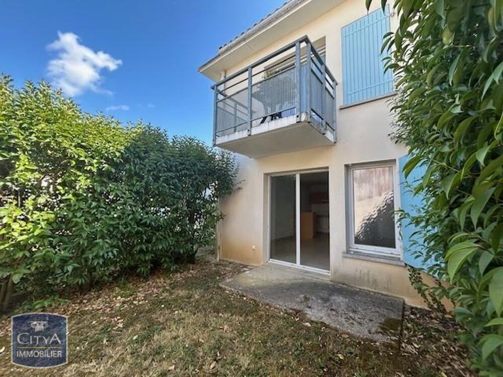 LOCATION ANNUELLE - SAUJON Appartement T2 situé à Saujon....