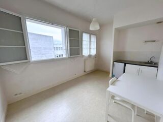 Appartement à louer 1 pièce 19 m²
