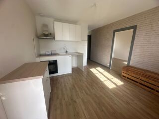 location Maison - 4 pièce(s) - 93 m² Prissé (71960)