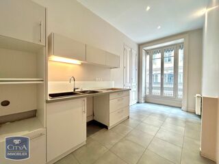  Appartement � louer 5 pi�ces 125 m�