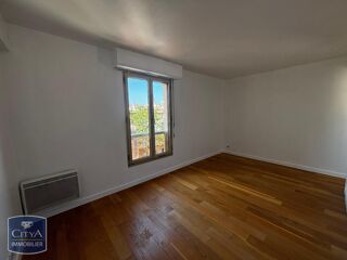  Appartement à louer 4 pièces 110 m²