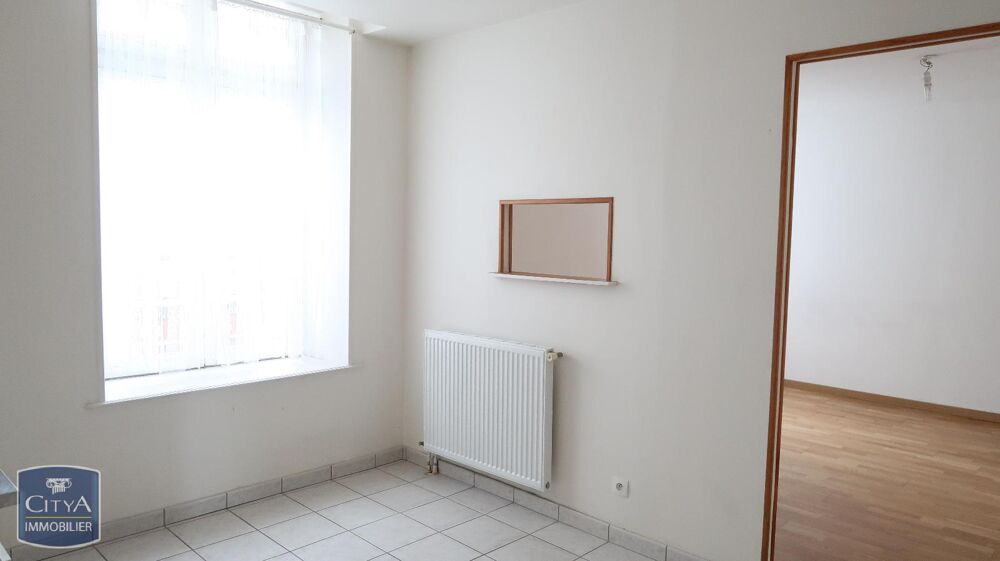 location Appartement - 3 pièce(s) - 87 m² La Fère (02800)